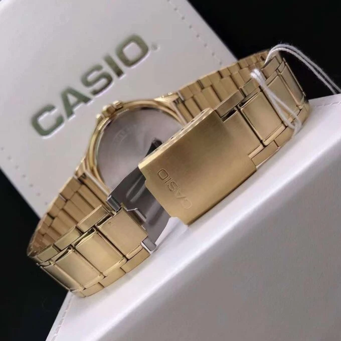 Montre CASIO Homme - Bracelet DoRée En Acier Inoxydable - Cadran Blanc - 12 Mois De Garantie - MTP-V300G-7AUDF