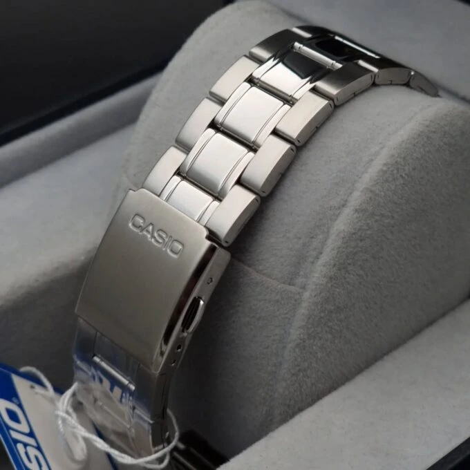 montre analogique casio homme – acier inoxydable, bracelet métal, Étanche, argent – mtd 135d 2avdf