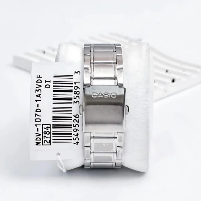 Montre Homme Casio Collection Quartz Acier Inoxydable, Étanche 50m, Bracelet Métal, Affichage Analogique, Vert - Référence MDV-107D-3AVDF