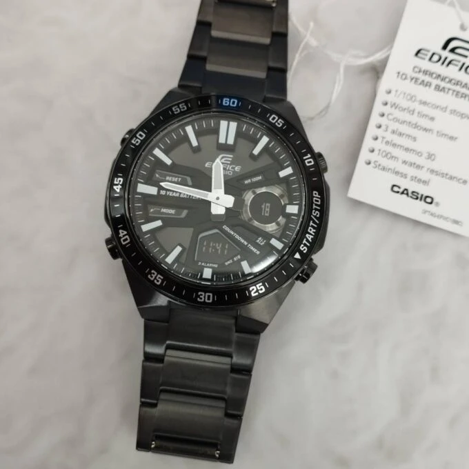 Montre Classique - Casio - Homme - Chronographe, Résistante à lEau, Bracelet Acier Inoxydable, Verre Minéral - Argent - EFV-C110DC-1ADF