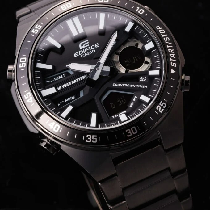 Montre Classique - Casio - Homme - Chronographe, Résistante à lEau, Bracelet Acier Inoxydable, Verre Minéral - Argent - EFV-C110DC-1ADF