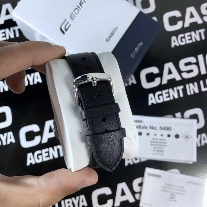 Casio Edifice Chronographe - Bracelet en cuir - Chronographe, Indicateur de date, Verre minéral, Résistant à l'eau - Montre Homme - EFR-552L-5AVUDF - Noir