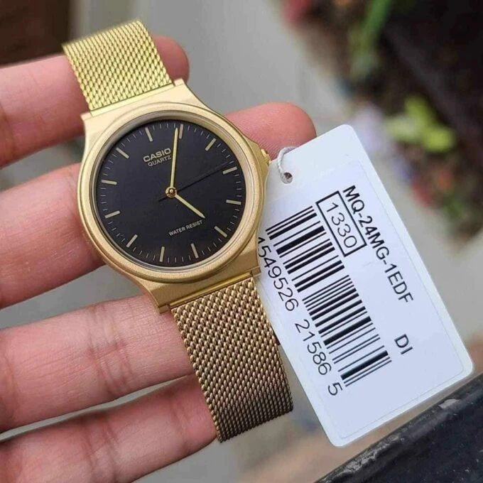 Montre Casio Homme - Bracelet Dorée En Resine -Boitier En Resine - Résistante À L'Eau - 12 Mois De Garantie - Mq-24Mg-1Edf