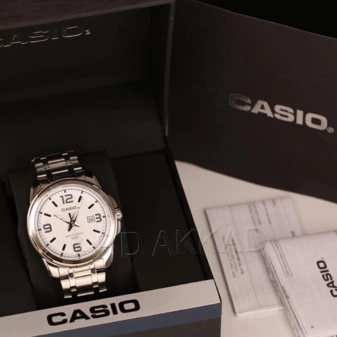 Montre CASIO Homme - MTP-1314D-7AVDF - Bracelet Gris En Acier Inoxydable - Cadran Blanc - 12 Mois De Garantie