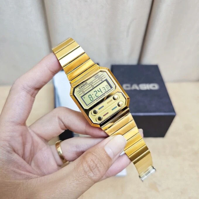 Montre-Bracelet Jeunesse- Casio A100WEG-9ADF - Bracelet Dorée en Acier Inoxydable