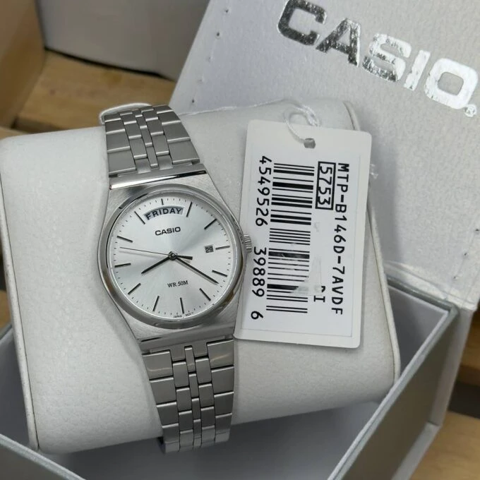 Montre Homme Casio MTP-B146D-7AVDF – Acier inoxydable, 40,8 mm, Bracelet acier, Résistante 50m, Affichage jour/date, Précision ±20s/mois, Verre minéral, 3 ans autonomie