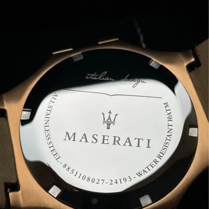 Montre Homme seul le temps Maserati Potenza - R8851108035 - Bracelet Noir en Cuir Véritable - Résistance à l'eau 10 ATM