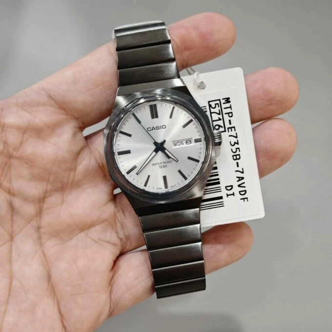 montre analogique homme casio enticer quartz, cadran argenté, acier inoxydable, etanche argent mtp e735b 7avdf