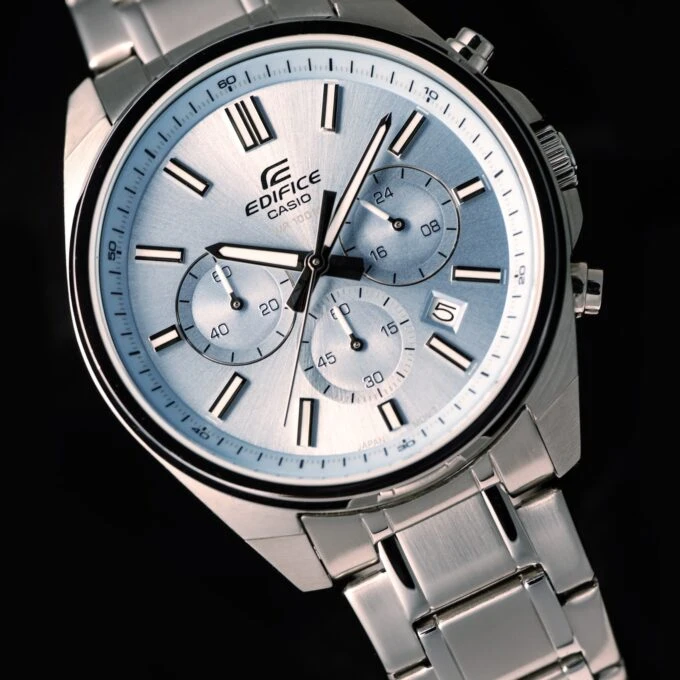 Montre Casio Edifice Homme Analogique Quartz, Acier Inoxydable, Résistance 100M, Verre Minéral - Acier - Argent - EFV-650D-2BVUDF