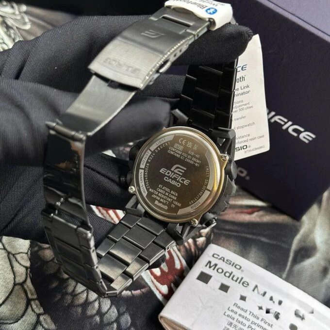 Montre Classique Homme - Casio Edifice - ECB-40BK-1ADF – Bluetooth, Chronographe, Étanche, Bracelet Résine Noire – Référence ECB-40BK-1ADF