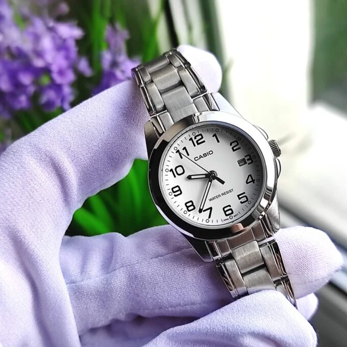 Montre Femme Casio - LTP-1215A-7B2DF - Bracelet en Acier inoxydable - Affichage analogique - Résistant à l'eau