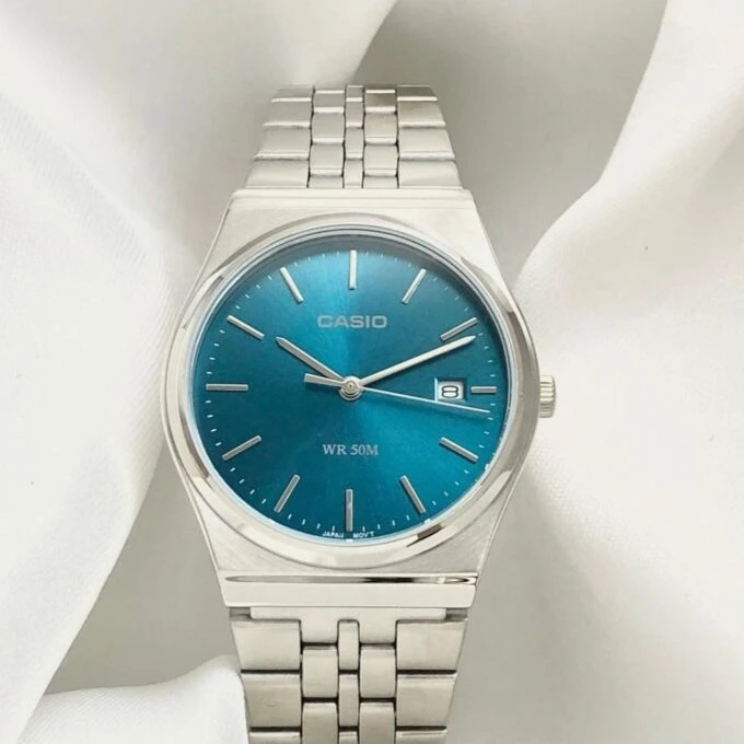 Montre Classique Homme - Casio MTP-B145D-2A2VDF - Acier Inoxydable, Bracelet Métal, Cadran Bleu, Étanche - Référence MTP-B145D-2A2VDF