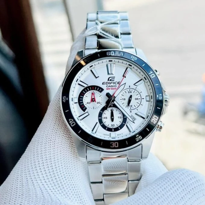 aiwatch_EFV-570D-7AVUDF - Montre CASIO Homme - EFV-570D-7AVUDF-Bracelet Gris En Acier Inoxydable - Cadran Blanc - 12 Mois De Garantie