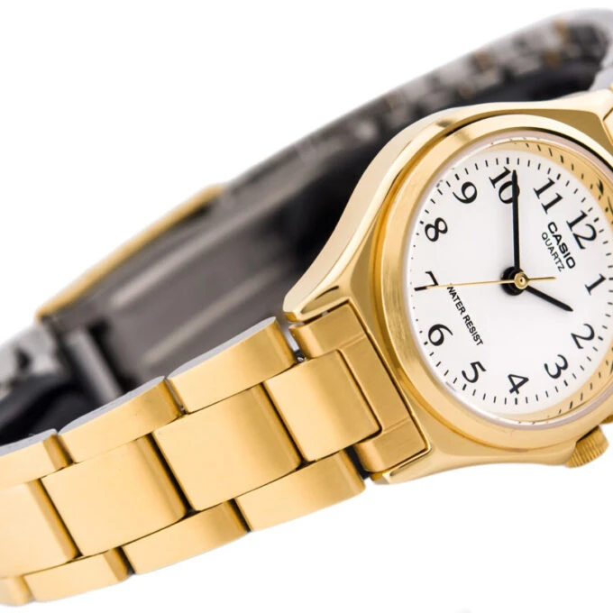 Montre CASIO Femme - Bracelet DoRée En Acier Inoxydable - Cadran Blanc - 12 Mois De Garantie - LTP-1130N-7BRDF