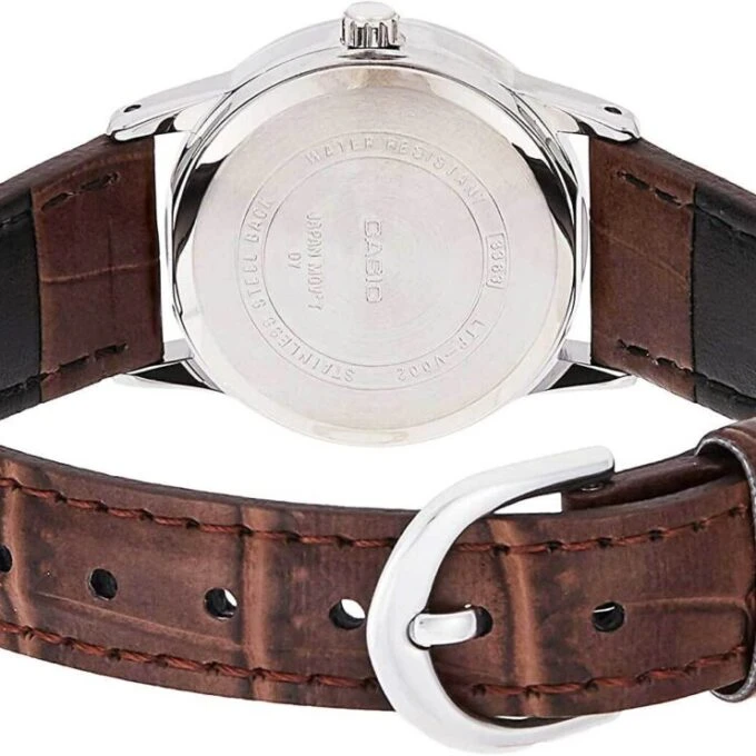 Montre CASIO Femme - Bracelet Marron En Cuir Véritable - Cadran Blanc - 12 Mois De Garantie - LTP-V002L-7B2UDF