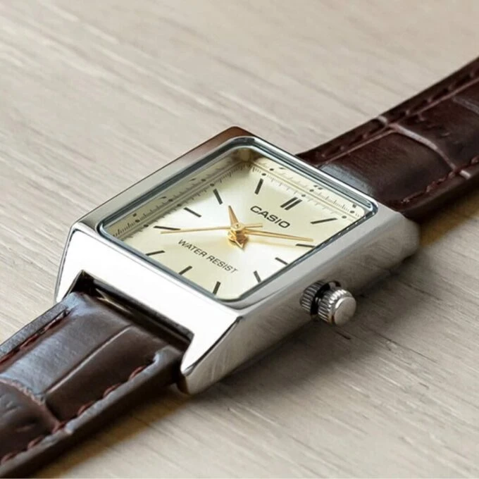 Montre CASIO Femme - Bracelet Marron En Cuir Véritable - Cadran Jaune - 12 Mois De Garantie - LTP-V007L-9EUDF