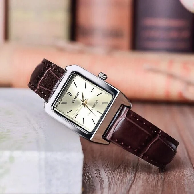 Montre CASIO Femme - Bracelet Marron En Cuir Véritable - Cadran Jaune - 12 Mois De Garantie - LTP-V007L-9EUDF