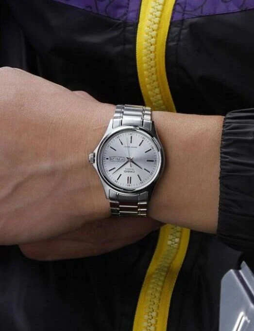 Montre CASIO Homme - Bracelet Gris En Acier Inoxydable - Cadran Blanc - 12 Mois De Garantie - MTP-1239D-7ADF