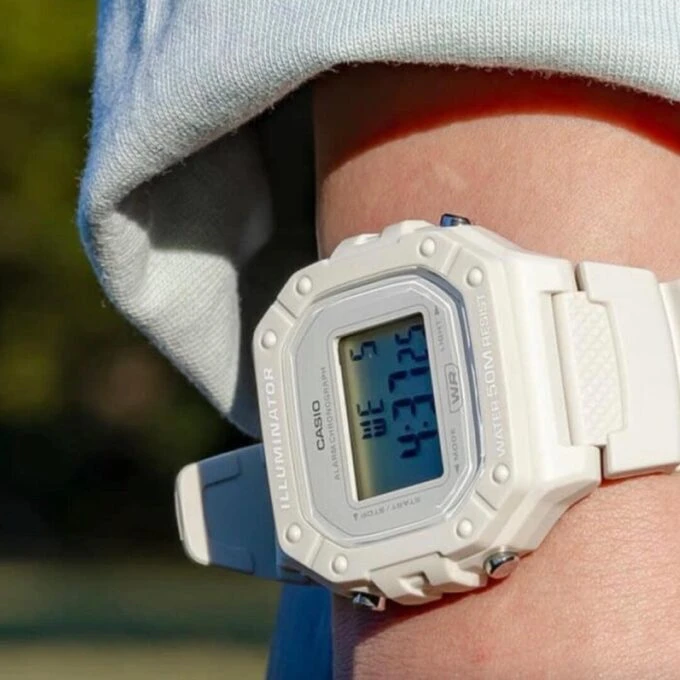 Montre Unisexe Casio Vintage Numérique W-218HC-8AV - Bracelet Rose En Résine - Résistance à l'eau 5 ATM