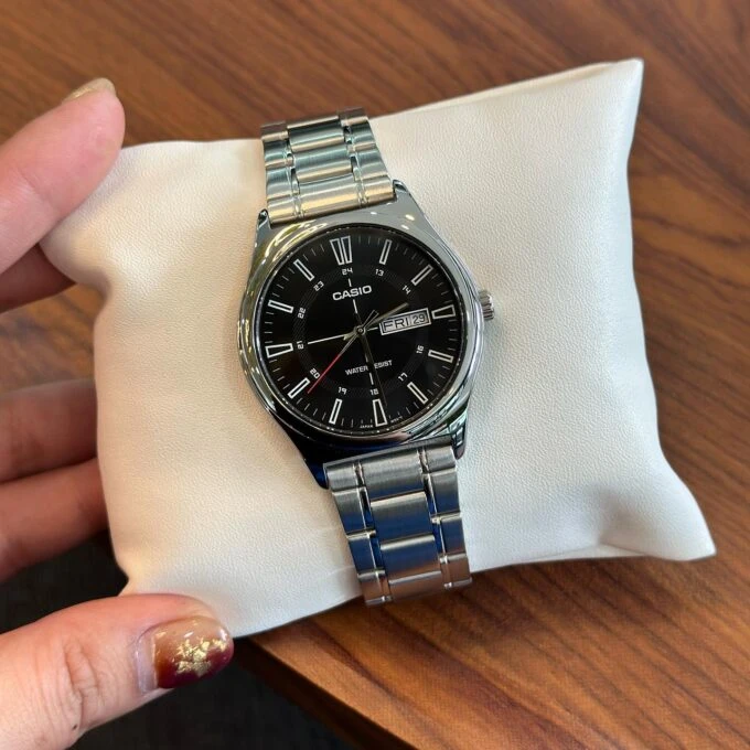 montre classique casio homme design Élégant, résistant à leau, bracelet acier inoxydable, cadran noir acier argenté référence mtp v006d 1cudf