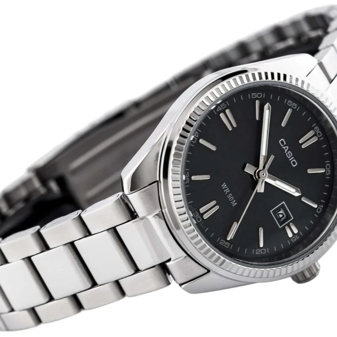 Montre Femme Casio - LTP-1302D-1A1VDF - Bracelet en Acier Inoxydable - Affichage analogique - Résistant à l'eau