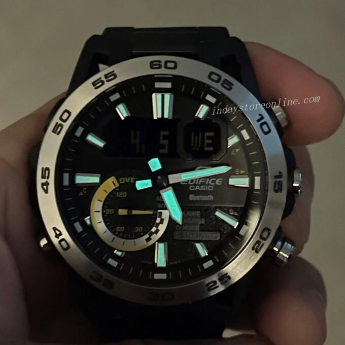 Montre Casio Edifice Homme Chronographe, Bluetooth, Acier Inoxydable, Fibre de Carbone, World Time - Noir - ECB-40DC-1ADF