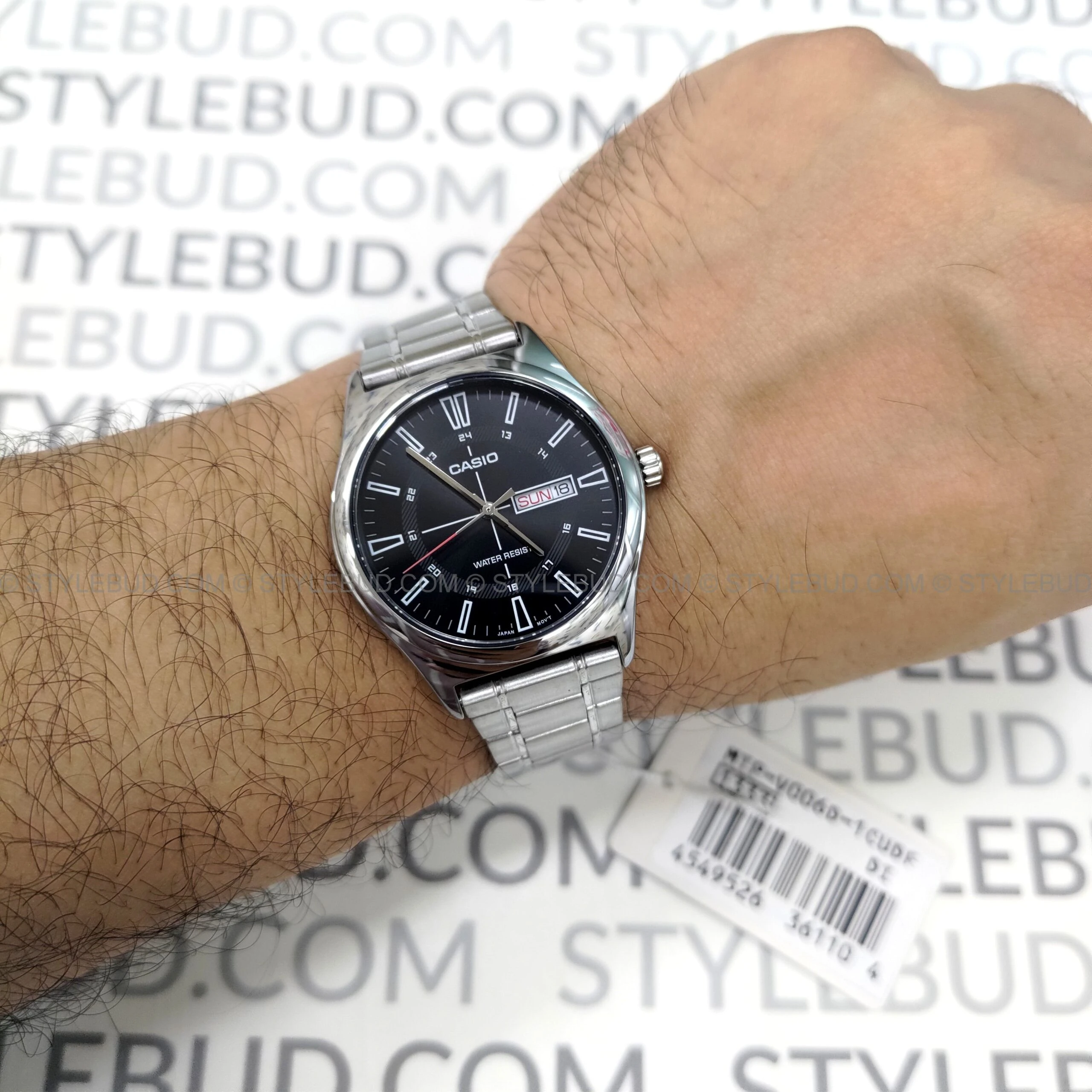 montre classique casio homme design Élégant, résistant à leau, bracelet acier inoxydable, cadran noir acier argenté référence mtp v006d 1cudf