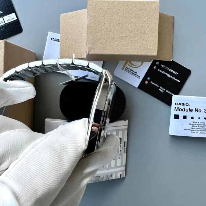 Montre Homme - Casio - Classique - Phase de Lune, Affichage Analogique, Date et Jour - Acier Inoxydable - Cadran Noir - MTP-M300D-1AVDF