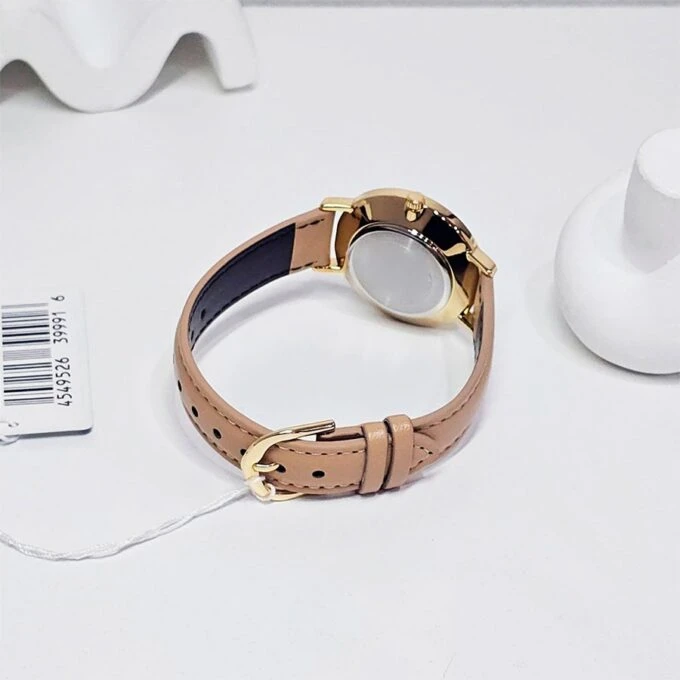 Montre Femme Quartz Analogique – Boîtier Boré 40x34mm, Verre Minéral, Bracelet Cuir Véritable, Etanche Usage Quotidien – LTP-VT03GL-4BDF