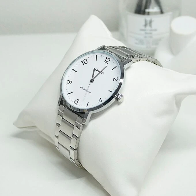 Montre Analogique Casio Pour Homme, Minimaliste, Bracelet en Acier, Cadran Blanc Concave, 3 Aiguilles - MTP-VT03D-7BDF