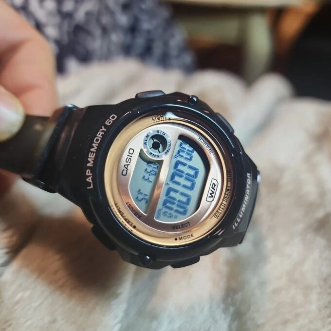 Montre Classique Homme - Casio LWS-1200H-1AVDF - Quartz, Étanche, Chronomètre, Alarme - Résine Noire