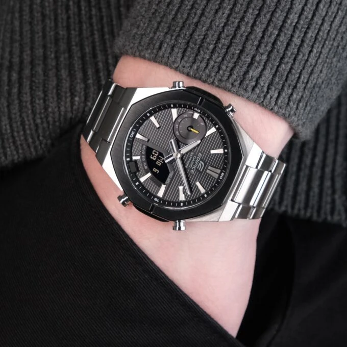 Montre Homme Casio Edifice - Analogique, Numérique - Bracelet en Acier Inoxydable - Cadran Noir, Quartz, 100 m - ECB-S10DB-1ADF