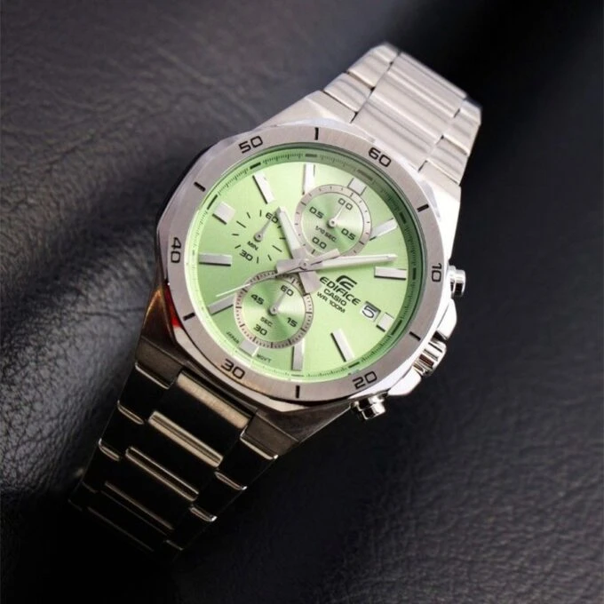 Montre Homme Casio Edifice - Chronographe, Acier Inoxydable, Étanche 100m, Bracelet Acier, Verre Minéral, Bleu, 47mm - EFV-640D-3AVUDF