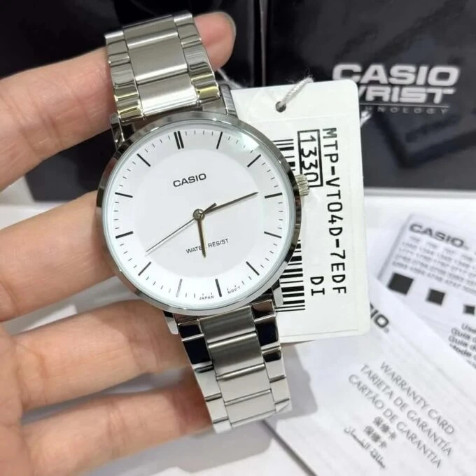 Montre Analogique Casio Pour Homme, Minimaliste, Bracelet en Acier Gris, Cadran Blanc Concave, 3 Aiguilles - MTP-VT04D-7EDF