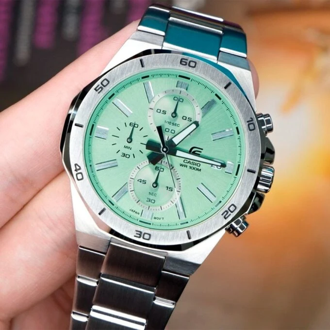 Montre Homme Casio Edifice - Chronographe, Acier Inoxydable, Étanche 100m, Bracelet Acier, Verre Minéral, Bleu, 47mm - EFV-640D-3AVUDF