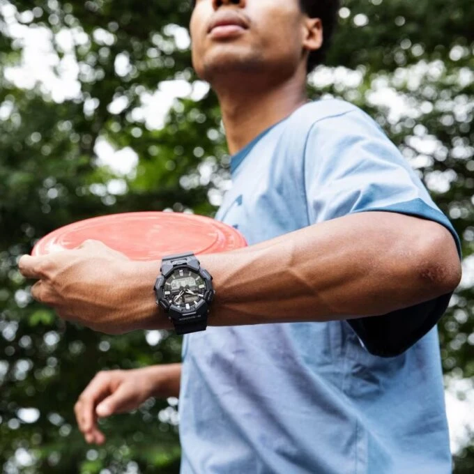 Montre Analogique-Digitale - G-SHOCK - Homme - Résistante aux Chocs, Étanche 200m, Batterie 10 Ans, LED Haute Luminosité - Bio-résine - Noir - Référence GA-010-1ADR