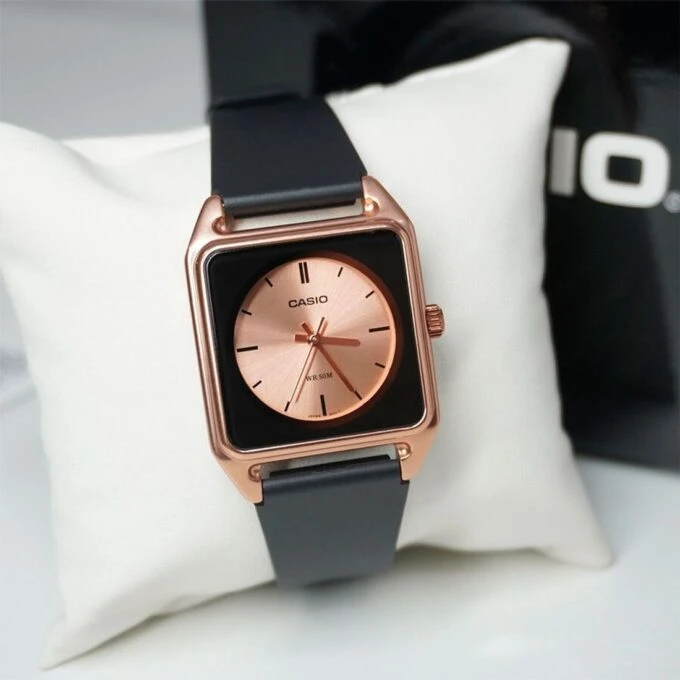 montre homme casio aluminium, résine, verre minéral résistance à l’eau 50m, précision ±20s/mois marron mtp b170 5evdf