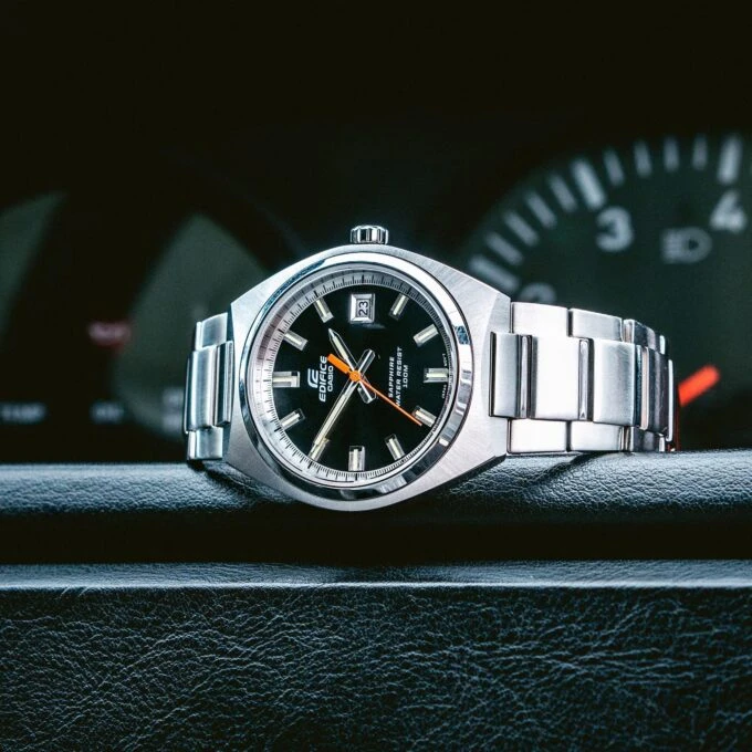 Montre Chic Homme Casio Edifice – Acier Inoxydable, Quartz Analogique, Étanche 100m, Verre Saphir, Bracelet Métal Argenté à Boucle Déployante, Dateur, Boîtier Rond 38mm – Argenté – Référence à préciser - EFB-109D-1AVDF