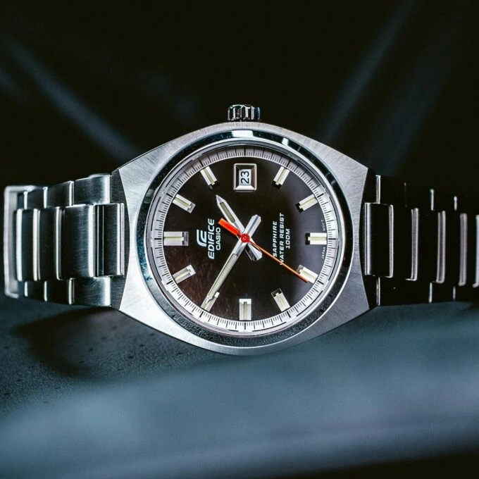 Montre Chic Homme Casio Edifice – Acier Inoxydable, Quartz Analogique, Étanche 100m, Verre Saphir, Bracelet Métal Argenté à Boucle Déployante, Dateur, Boîtier Rond 38mm – Argenté – Référence à préciser - EFB-109D-1AVDF
