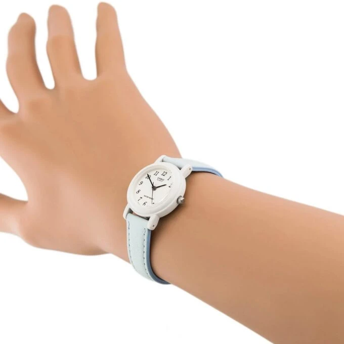 Montre Jeunesse Casio - LQ-139L-2BDF - Bracelet en Cuir bleu - Affichage analogique - Résistant à l'eau