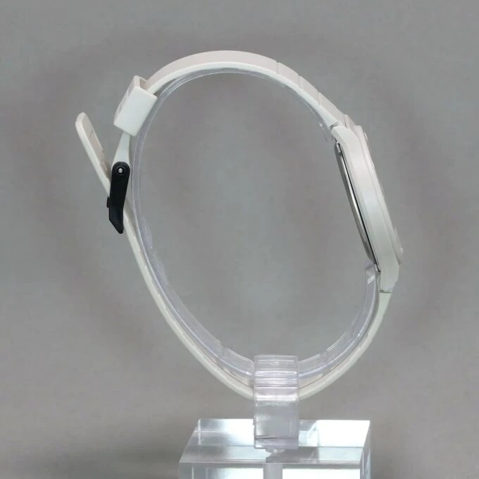 Montre Jeunesse Casio - MQ-24UC-8BDF - Bracelet en résine blanc - Affichage analogique - Résistant à l'eau