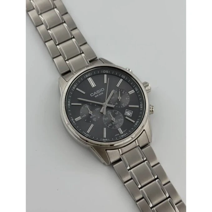 Montre Classique Homme Casio MTP-E515D-1AVDF – Acier Inoxydable, Bracelet Métal, Étanche, Design Élégant – Argenté – Chronographe - MTP-E515D-1AVDF