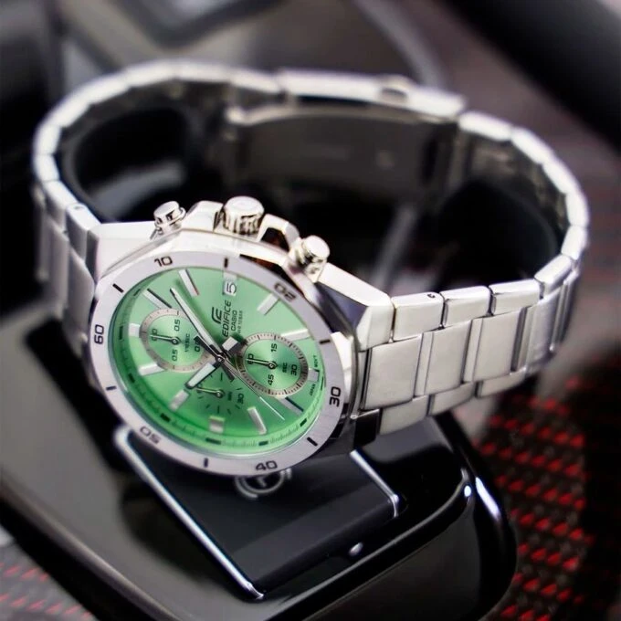 Montre Homme Casio Edifice - Chronographe, Acier Inoxydable, Étanche 100m, Bracelet Acier, Verre Minéral, Bleu, 47mm - EFV-640D-3AVUDF