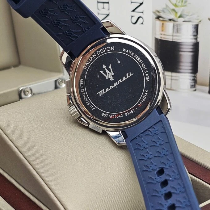 Montre Maserati Homme Quartz Acier Inoxydable 42mm Étanche 50m - Chronographe - Bracelet Caoutchouc Bleu Cadran Bleu - R8871621042