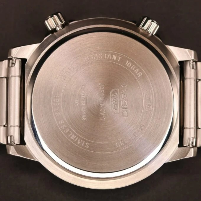 Montre Classique Homme - Casio - Quartz, Acier Inoxydable, Étanche 100m, Affichage Jour/Date, Aiguilles Lumineuses - Argenté - MTD-130D-7AVDF