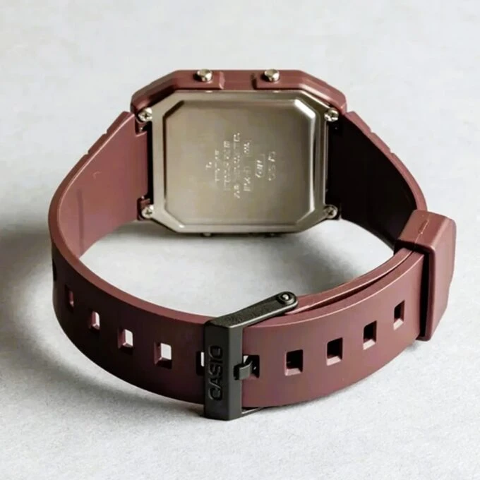 Montre Classique - CASIO - Design Élégant, Résistante, Précise, Confortable - Marron - LF-20W-5ADF