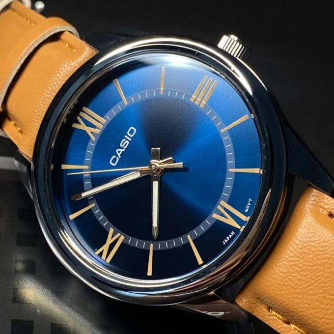 Montre Homme Casio - MTP-V005L-2B5UDF - Bracelet en Cuir Kaki - Affichage analogique - Résistant à l'eau