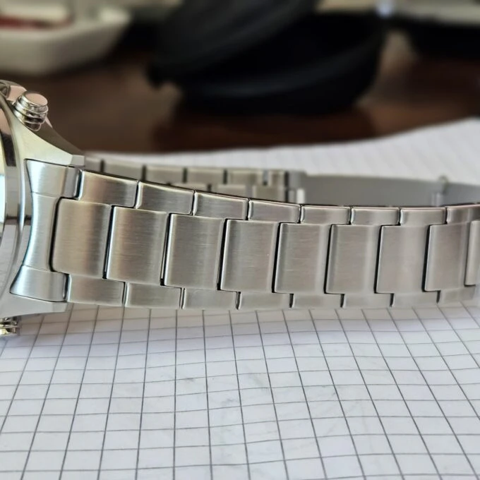 Montre Classique Homme - Casio Edifice EFV-C120D-3ADF - Acier Inoxydable, Bracelet Métal, Multifonction, Étanche, Cadran Vert