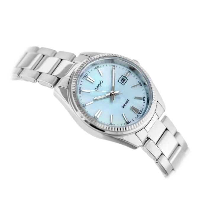 Montre Casio Femme - Cadran Nacre Bleu - Bracelet en Acier Inoxydable - Gris - LTP-1302DS-2AVDF