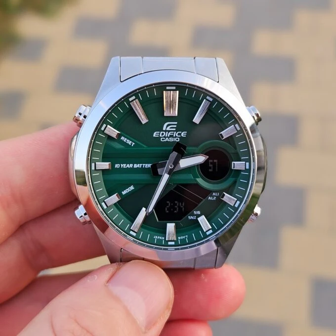 Montre Classique Homme - Casio Edifice EFV-C120D-3ADF - Acier Inoxydable, Bracelet Métal, Multifonction, Étanche, Cadran Vert